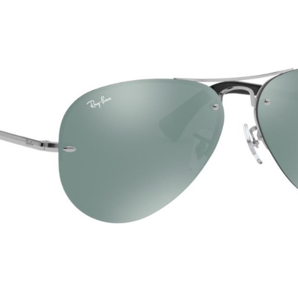 Ray-Ban Silver Frame Aviators Sunglasses with Teal Lenses